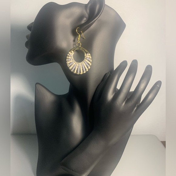Earrings - Picture 1 of 3